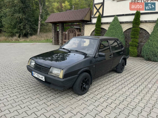 Чорний ВАЗ 21099, об'ємом двигуна 1.5 л та пробігом 216 тис. км за 999 $, фото 2 на Automoto.ua