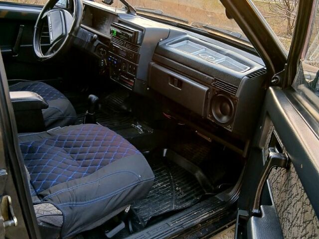 Черный ВАЗ 21099, объемом двигателя 1.5 л и пробегом 10 тыс. км за 1100 $, фото 5 на Automoto.ua