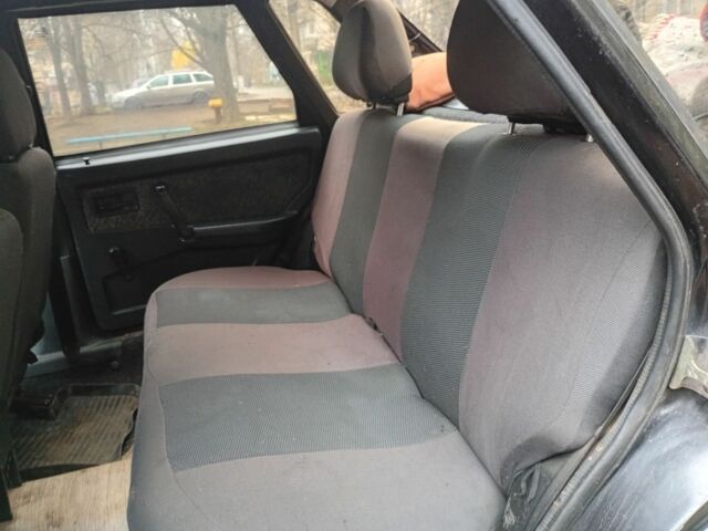 Черный ВАЗ 21099, объемом двигателя 1.5 л и пробегом 245 тыс. км за 946 $, фото 4 на Automoto.ua