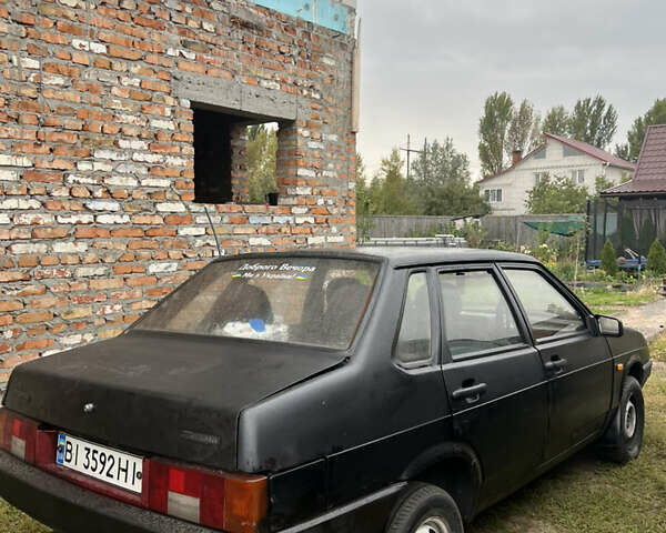 Черный ВАЗ 21099, объемом двигателя 1.6 л и пробегом 100 тыс. км за 723 $, фото 2 на Automoto.ua