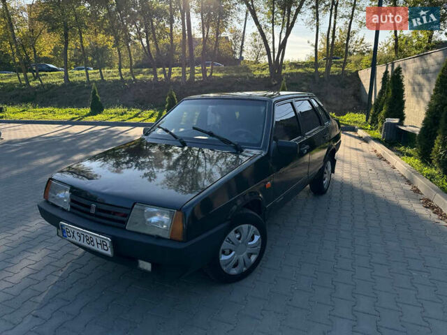 Черный ВАЗ 21099, объемом двигателя 1.5 л и пробегом 233 тыс. км за 2000 $, фото 1 на Automoto.ua