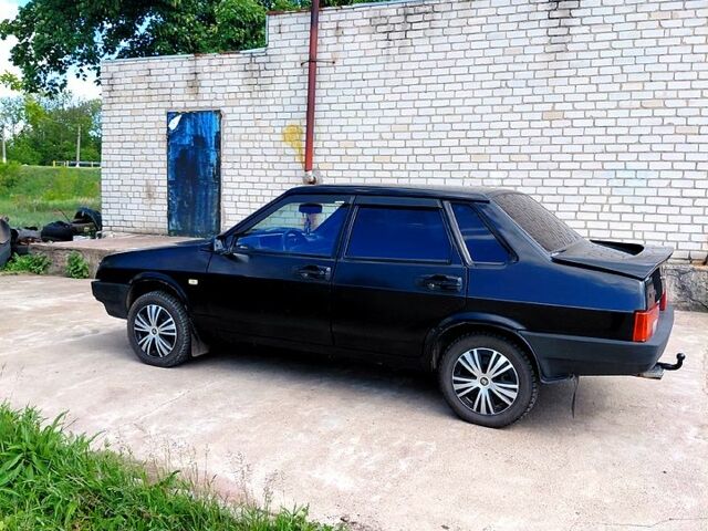 Черный ВАЗ 21099, объемом двигателя 1.5 л и пробегом 160 тыс. км за 1300 $, фото 4 на Automoto.ua