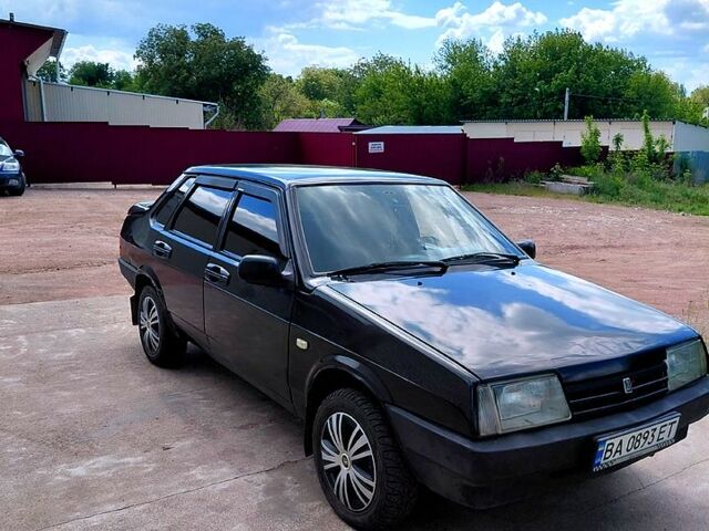 Черный ВАЗ 21099, объемом двигателя 1.5 л и пробегом 160 тыс. км за 1300 $, фото 2 на Automoto.ua