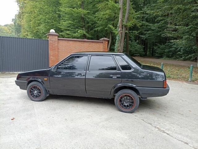 Черный ВАЗ 21099, объемом двигателя 1.5 л и пробегом 262 тыс. км за 1450 $, фото 5 на Automoto.ua