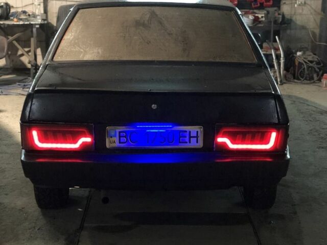Чорний ВАЗ 21099, об'ємом двигуна 1.5 л та пробігом 2 тис. км за 1050 $, фото 2 на Automoto.ua