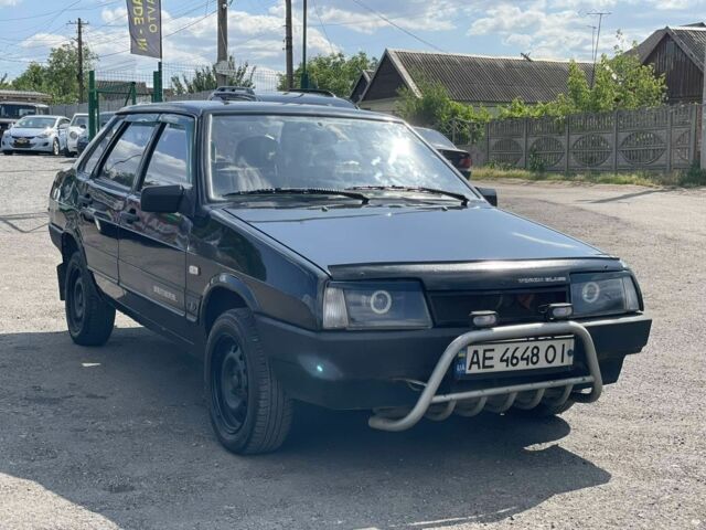 Черный ВАЗ 21099, объемом двигателя 1.5 л и пробегом 140 тыс. км за 1650 $, фото 9 на Automoto.ua