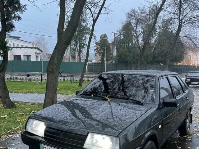 Черный ВАЗ 21099, объемом двигателя 1.5 л и пробегом 250 тыс. км за 1350 $, фото 1 на Automoto.ua