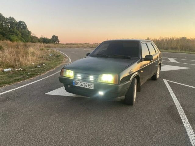 Чорний ВАЗ 21099, об'ємом двигуна 1.6 л та пробігом 260 тис. км за 1072 $, фото 5 на Automoto.ua