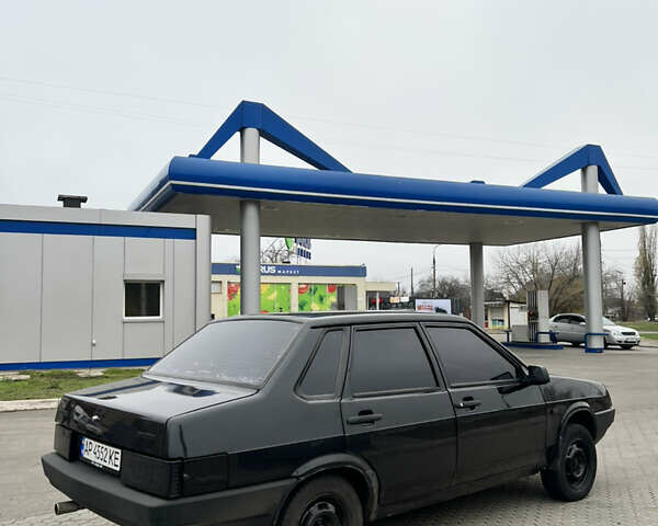 Черный ВАЗ 21099, объемом двигателя 1.6 л и пробегом 185 тыс. км за 2400 $, фото 2 на Automoto.ua