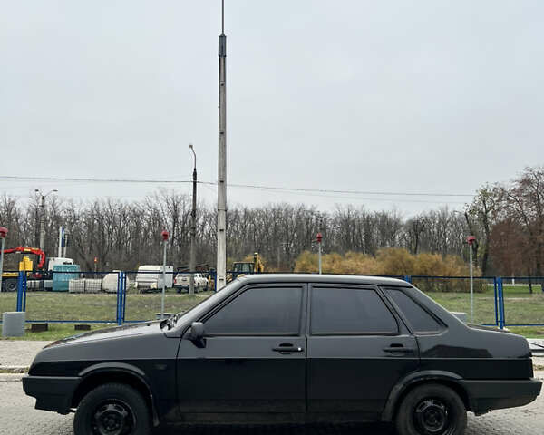 Черный ВАЗ 21099, объемом двигателя 1.6 л и пробегом 185 тыс. км за 2400 $, фото 5 на Automoto.ua