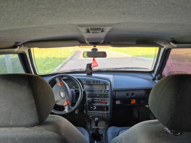 Черный ВАЗ 21099, объемом двигателя 1.6 л и пробегом 250 тыс. км за 2100 $, фото 4 на Automoto.ua