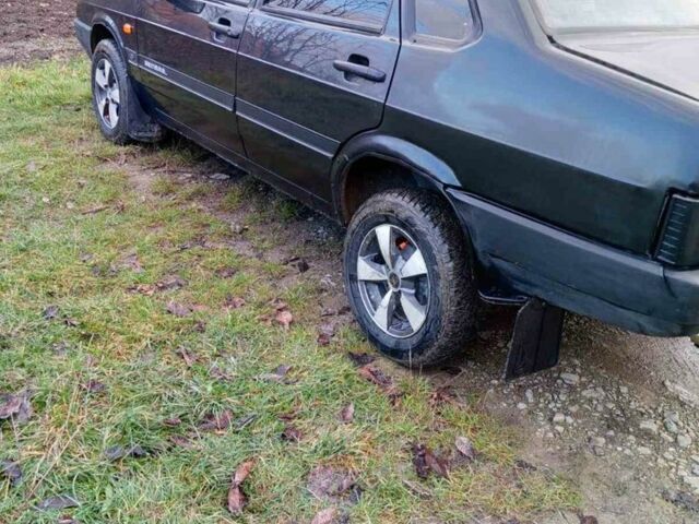 Черный ВАЗ 21099, объемом двигателя 1.6 л и пробегом 167 тыс. км за 1750 $, фото 3 на Automoto.ua