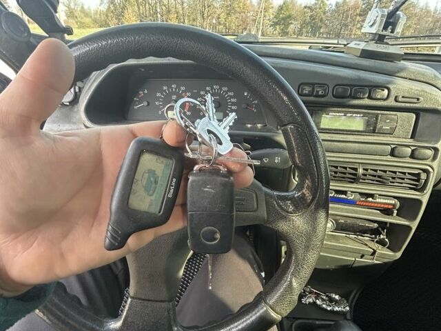 Черный ВАЗ 21099, объемом двигателя 1.6 л и пробегом 236 тыс. км за 2000 $, фото 11 на Automoto.ua