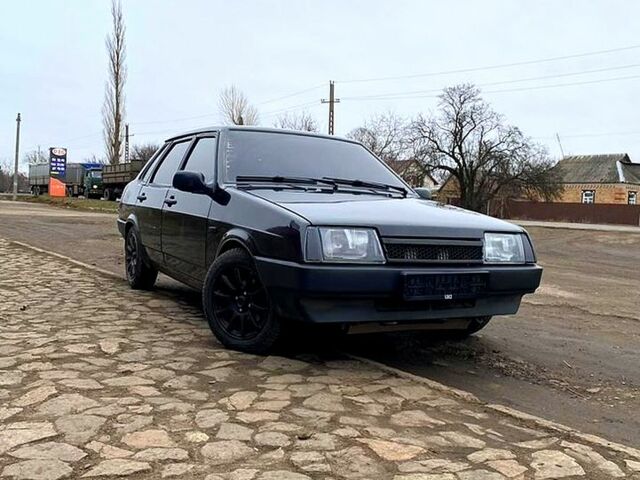 Чорний ВАЗ 21099, об'ємом двигуна 1.6 л та пробігом 155 тис. км за 1250 $, фото 6 на Automoto.ua