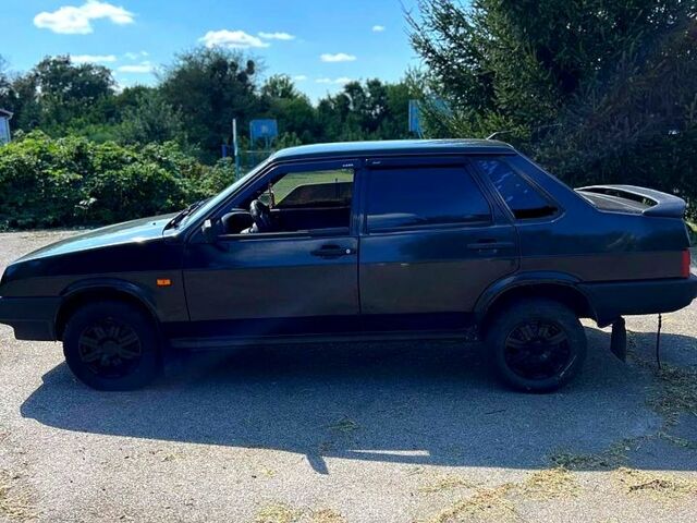 Черный ВАЗ 21099, объемом двигателя 1.6 л и пробегом 178 тыс. км за 1700 $, фото 2 на Automoto.ua