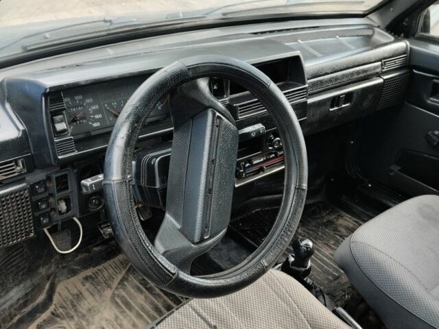 Черный ВАЗ 21099, объемом двигателя 1.5 л и пробегом 80 тыс. км за 851 $, фото 5 на Automoto.ua