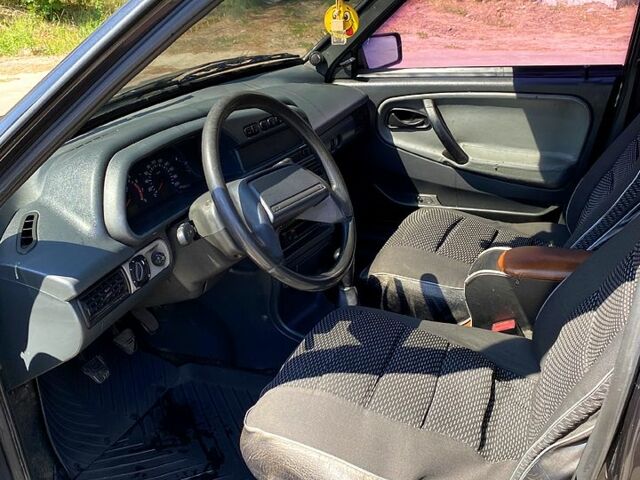Чорний ВАЗ 21099, об'ємом двигуна 1.6 л та пробігом 159 тис. км за 1900 $, фото 9 на Automoto.ua