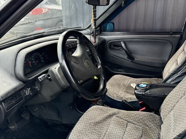 Чорний ВАЗ 21099, об'ємом двигуна 1.6 л та пробігом 218 тис. км за 1900 $, фото 7 на Automoto.ua