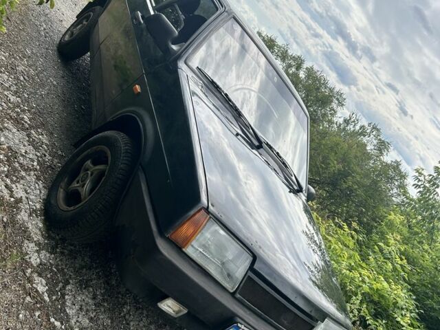 Черный ВАЗ 21099, объемом двигателя 1.6 л и пробегом 459 тыс. км за 1300 $, фото 1 на Automoto.ua