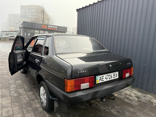 Чорний ВАЗ 21099, об'ємом двигуна 1.6 л та пробігом 218 тис. км за 1900 $, фото 3 на Automoto.ua