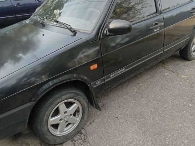 Черный ВАЗ 21099, объемом двигателя 1.5 л и пробегом 100 тыс. км за 2200 $, фото 6 на Automoto.ua