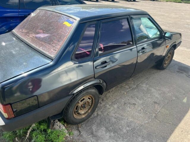 Черный ВАЗ 21099, объемом двигателя 1.6 л и пробегом 200 тыс. км за 1400 $, фото 2 на Automoto.ua