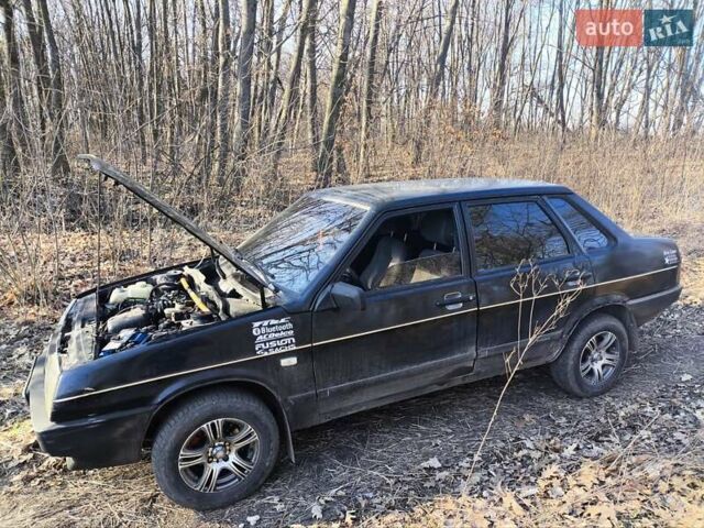 Черный ВАЗ 21099, объемом двигателя 1.5 л и пробегом 244 тыс. км за 1500 $, фото 3 на Automoto.ua