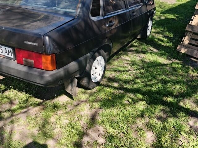 Черный ВАЗ 21099, объемом двигателя 1.6 л и пробегом 160 тыс. км за 1300 $, фото 5 на Automoto.ua