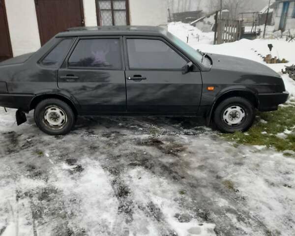 Черный ВАЗ 21099, объемом двигателя 1.6 л и пробегом 555 тыс. км за 2300 $, фото 2 на Automoto.ua