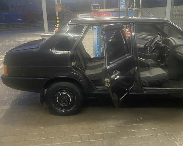 Черный ВАЗ 21099, объемом двигателя 1.6 л и пробегом 165 тыс. км за 2600 $, фото 5 на Automoto.ua