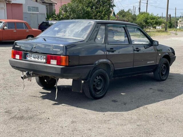 Черный ВАЗ 21099, объемом двигателя 1.5 л и пробегом 140 тыс. км за 1650 $, фото 2 на Automoto.ua