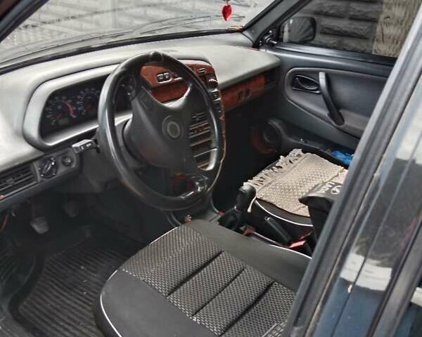 Чорний ВАЗ 21099, об'ємом двигуна 1.6 л та пробігом 352 тис. км за 2000 $, фото 1 на Automoto.ua