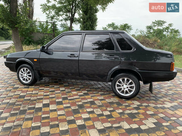 Черный ВАЗ 21099, объемом двигателя 1.6 л и пробегом 150 тыс. км за 2800 $, фото 8 на Automoto.ua