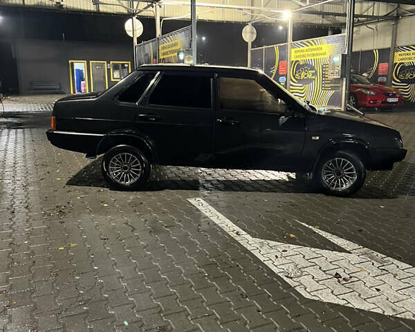 Чорний ВАЗ 21099, об'ємом двигуна 1.6 л та пробігом 207 тис. км за 1650 $, фото 4 на Automoto.ua