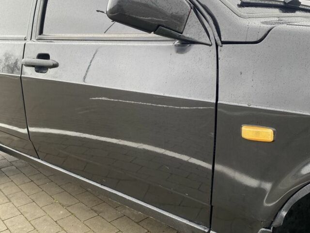 Чорний ВАЗ 21099, об'ємом двигуна 1.6 л та пробігом 162 тис. км за 2350 $, фото 2 на Automoto.ua