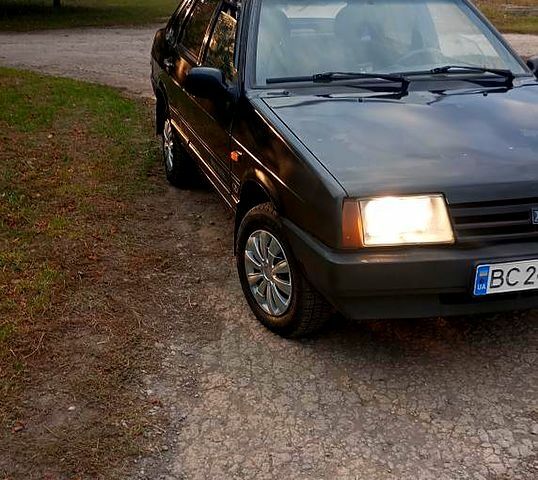 Чорний ВАЗ 21099, об'ємом двигуна 1.6 л та пробігом 311 тис. км за 1360 $, фото 1 на Automoto.ua