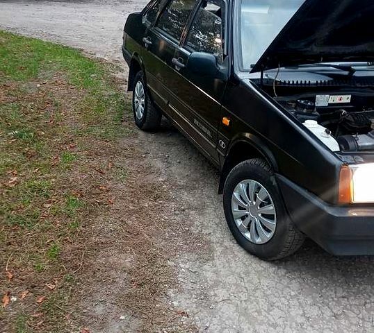 Чорний ВАЗ 21099, об'ємом двигуна 1.6 л та пробігом 311 тис. км за 1360 $, фото 3 на Automoto.ua