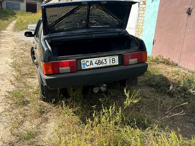Чорний ВАЗ 21099, об'ємом двигуна 1.5 л та пробігом 0 тис. км за 1350 $, фото 3 на Automoto.ua
