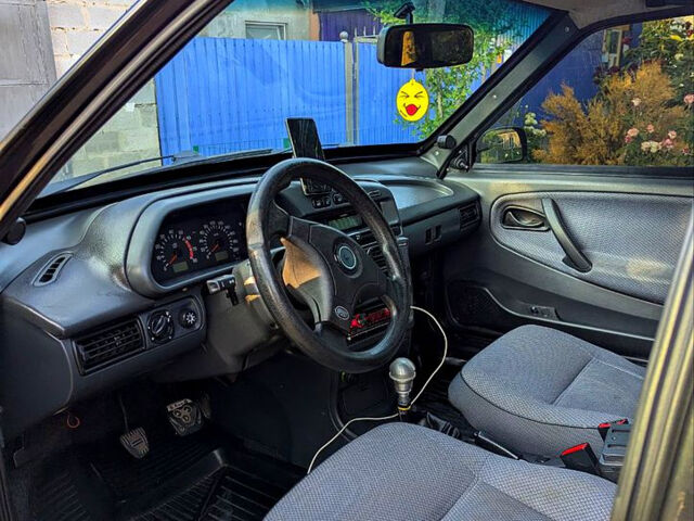 Черный ВАЗ 21099, объемом двигателя 1.6 л и пробегом 50 тыс. км за 2750 $, фото 7 на Automoto.ua