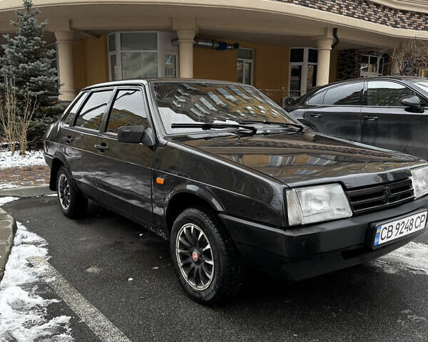 Черный ВАЗ 21099, объемом двигателя 1.6 л и пробегом 261 тыс. км за 1400 $, фото 3 на Automoto.ua