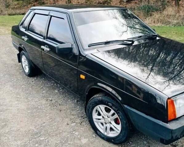 Чорний ВАЗ 21099, об'ємом двигуна 1.6 л та пробігом 150 тис. км за 2200 $, фото 4 на Automoto.ua