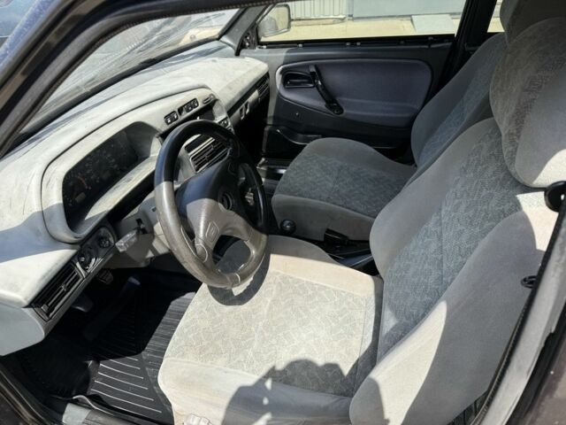 Черный ВАЗ 21099, объемом двигателя 1.6 л и пробегом 198 тыс. км за 1350 $, фото 4 на Automoto.ua