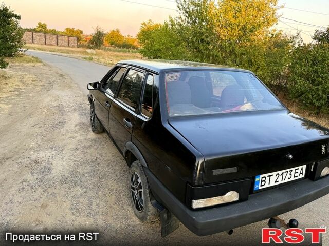 Чорний ВАЗ 21099, об'ємом двигуна 1.6 л та пробігом 330 тис. км за 1800 $, фото 5 на Automoto.ua