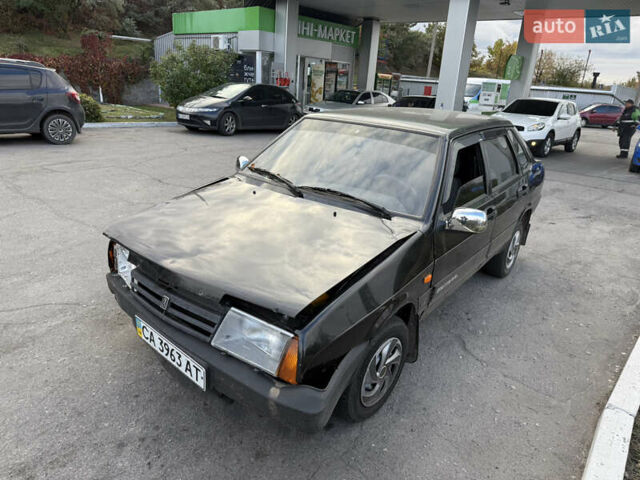 Черный ВАЗ 21099, объемом двигателя 1.6 л и пробегом 160 тыс. км за 1500 $, фото 3 на Automoto.ua