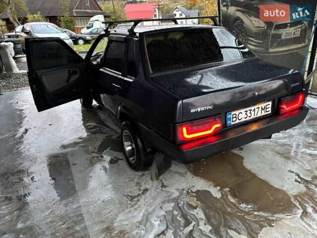 Черный ВАЗ 21099, объемом двигателя 1.6 л и пробегом 544 тыс. км за 1650 $, фото 3 на Automoto.ua