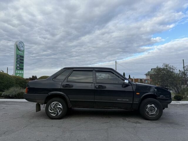 Черный ВАЗ 21099, объемом двигателя 1.6 л и пробегом 160 тыс. км за 1700 $, фото 2 на Automoto.ua