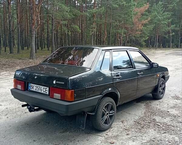 Черный ВАЗ 21099, объемом двигателя 1.5 л и пробегом 155 тыс. км за 1250 $, фото 4 на Automoto.ua
