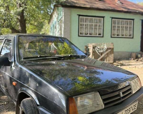 Чорний ВАЗ 21099, об'ємом двигуна 1.6 л та пробігом 876 тис. км за 1000 $, фото 1 на Automoto.ua
