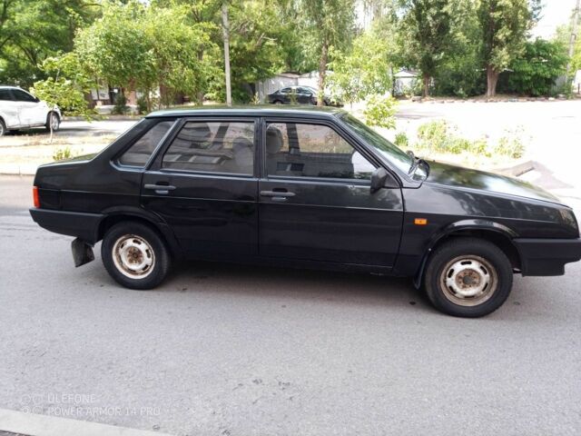 Черный ВАЗ 21099, объемом двигателя 1.5 л и пробегом 238 тыс. км за 1600 $, фото 5 на Automoto.ua