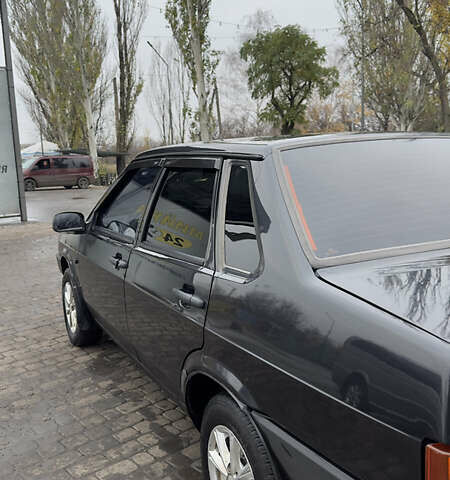Черный ВАЗ 21099, объемом двигателя 1.6 л и пробегом 150 тыс. км за 2400 $, фото 4 на Automoto.ua